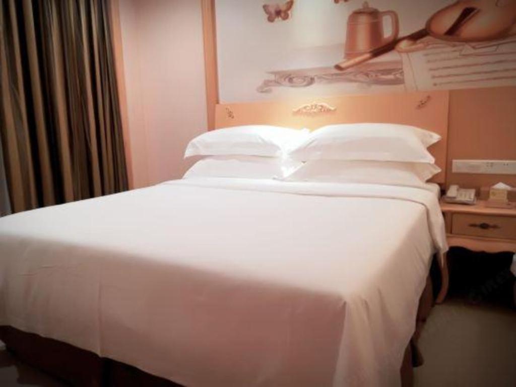 Vienna Classic Hotel Guangdong Yangxi Moon Bay Esterno foto