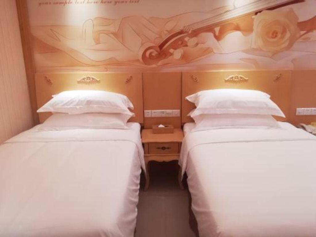 Vienna Classic Hotel Guangdong Yangxi Moon Bay Esterno foto